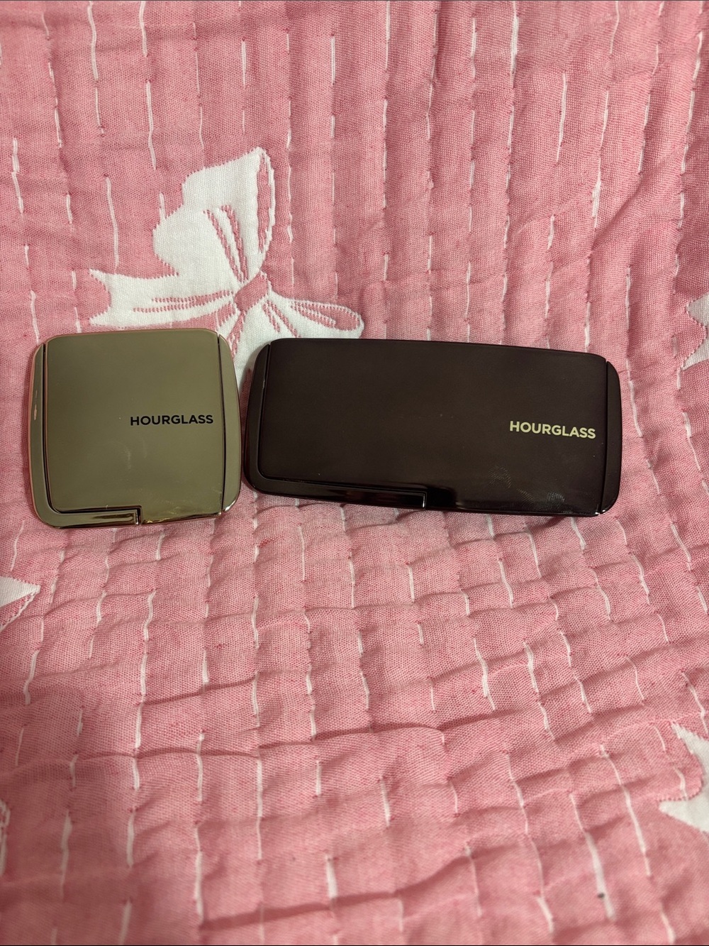 hourglass blush and shadow bundle